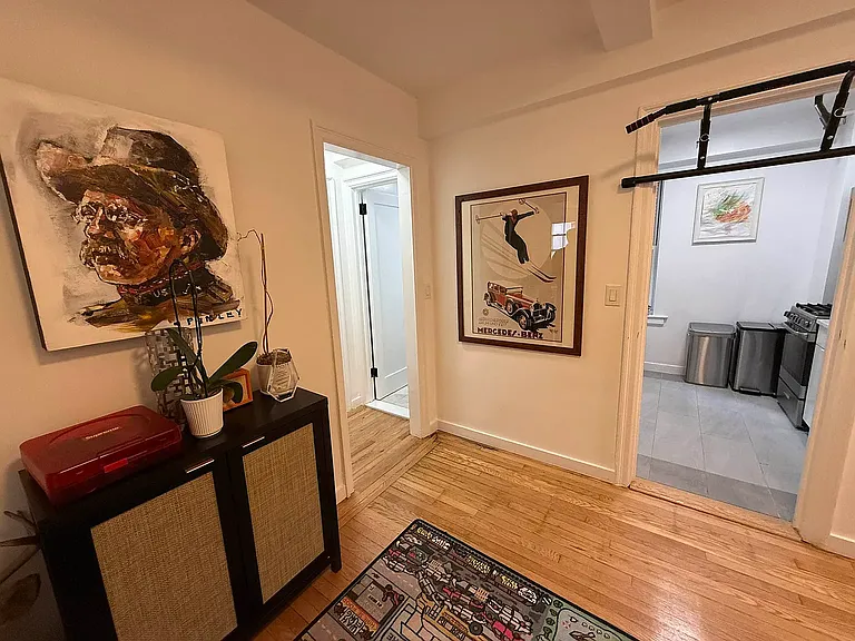 31 E 12th St #5A — Photo 5