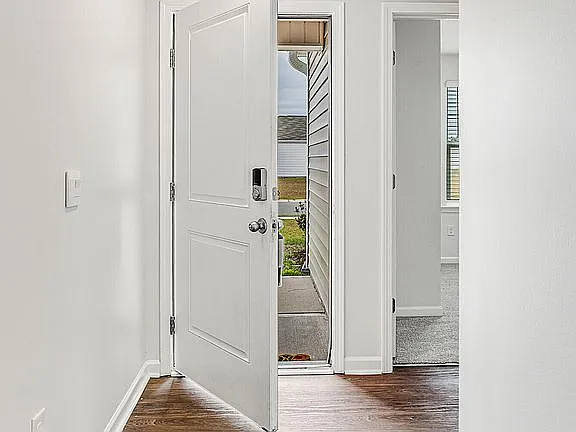 2168 Bella Point Dr SE — Photo 2