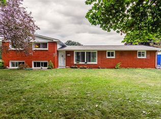 10 Dorian Ln, Rochester, NY 14626