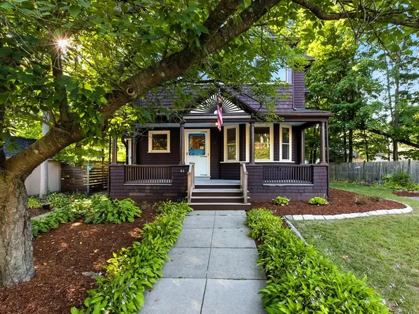 42-44 Judkins St, Newtonville, MA 02460