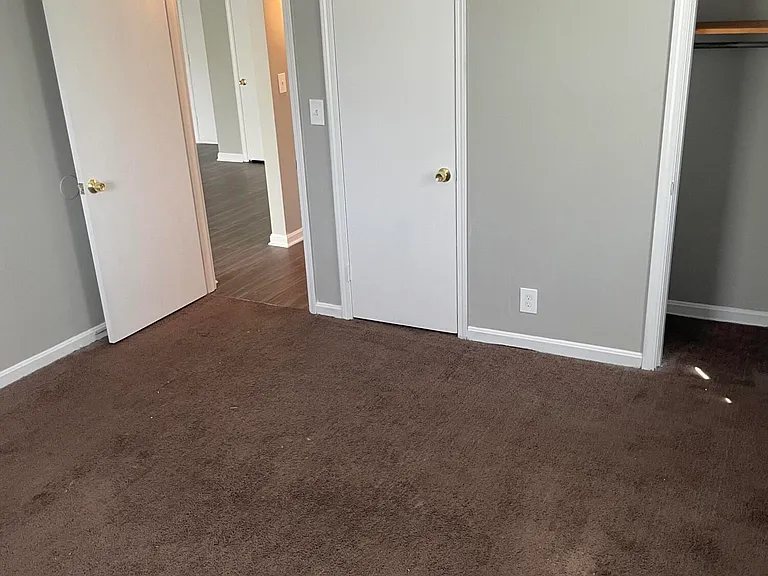 319 Idlewylde Dr #8 — Photo 7