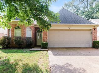 1225 Bridgewater Rd, Cordova, TN 38018