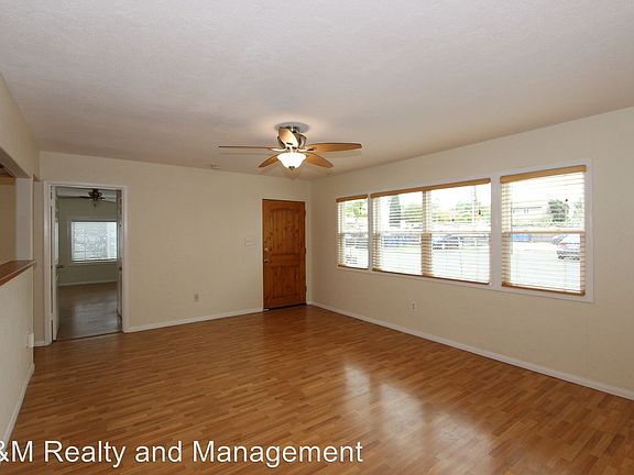 3rd image of 572 Glover Ave