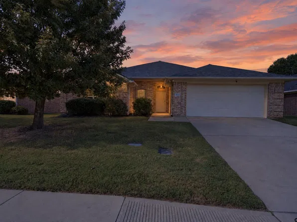 5834 Thompson Pl, Tyler, TX 75707