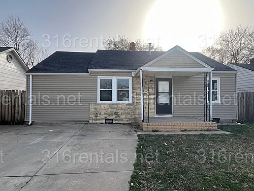 806 S Beverly Dr Photo 1 806 S Beverly Dr Photo 1