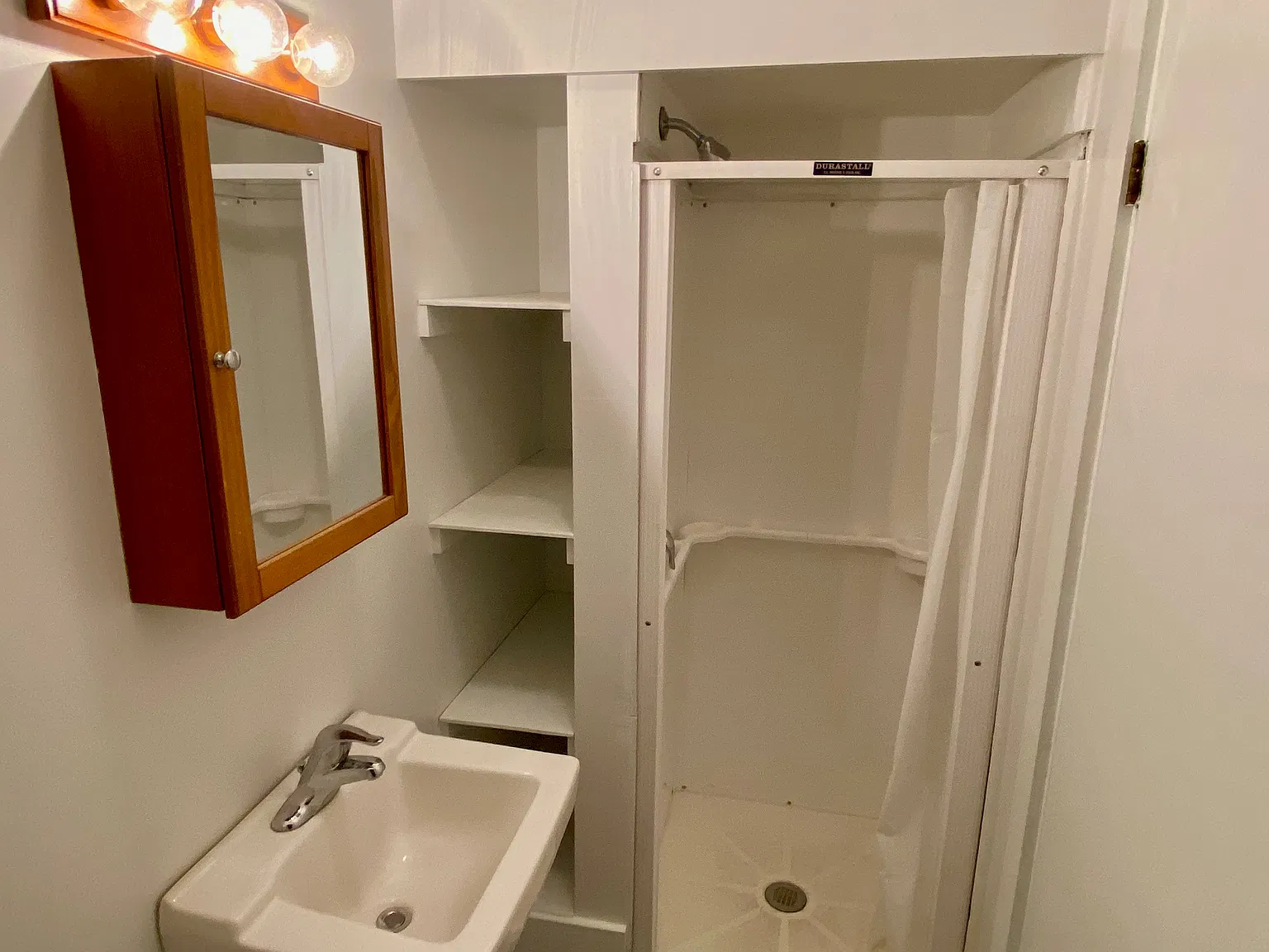 Studio, 600 sqft, $1,000 — Photo 2