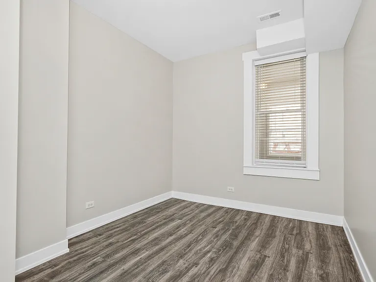 2355 N Milwaukee Ave #2 — Photo 15