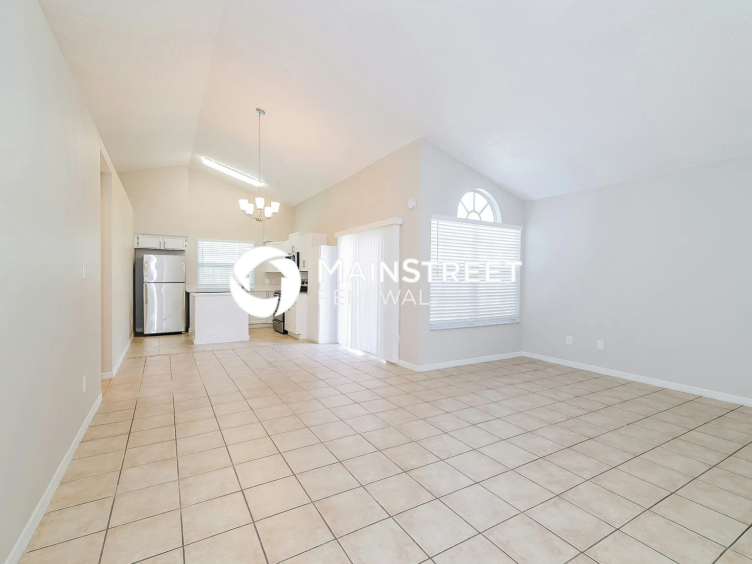 2551 Davenport Cir — Photo 2