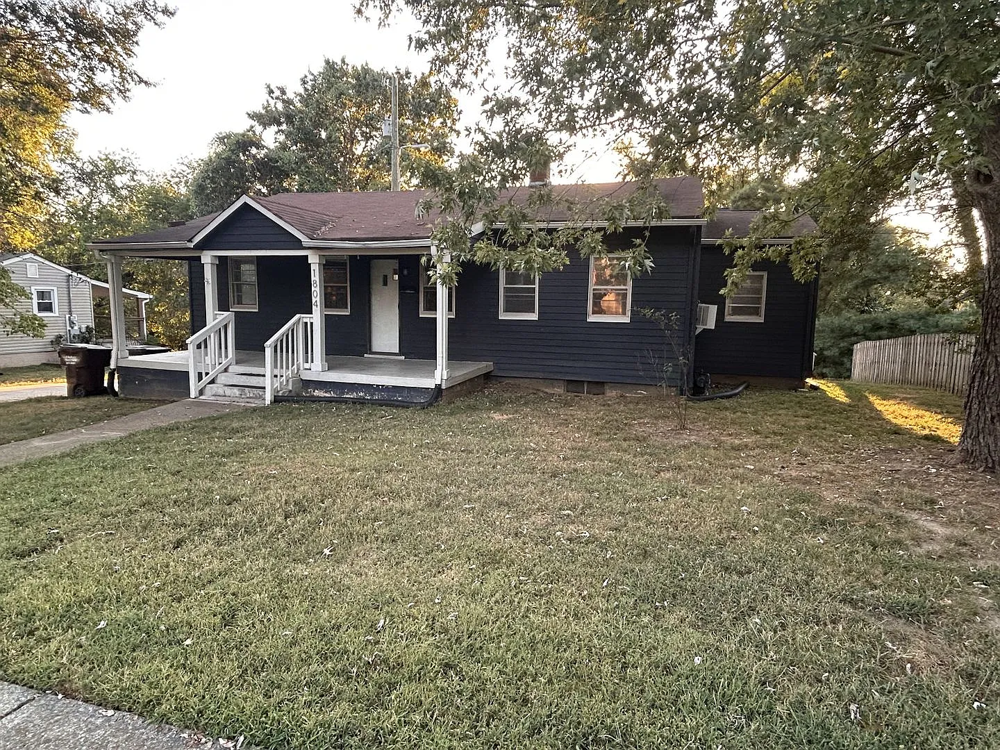 Bright, Charming 3BR Home | Old Hickory — Photo 3
