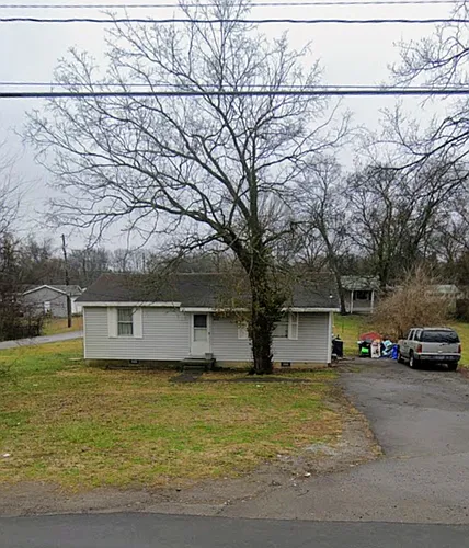 401 Old Nashville Hwy Photo 1