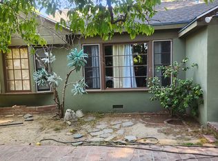 15736 Gault St, Van Nuys, CA 91406