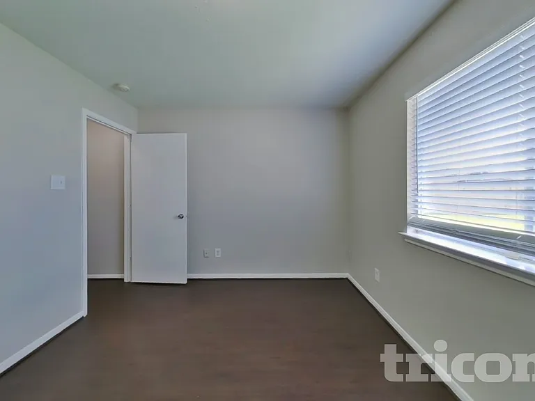12230 Scarlet River Dr — Photo 9