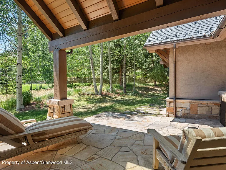 691 Pfister Dr — Photo 81