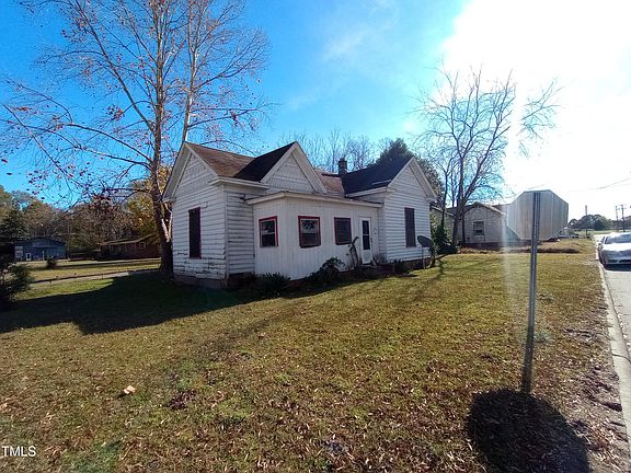 4th image of 615 Greenwood St
