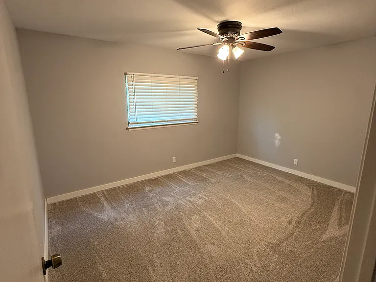 9142 Village Brown — Photo 12