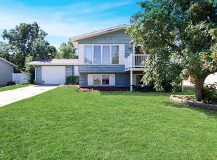 2111 3rd Ave E, Williston, ND 58801