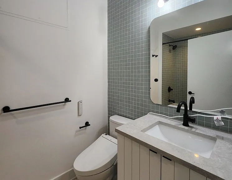 3228 W Palmer St #5 — Photo 13