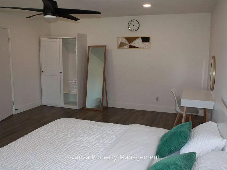 725 W Rialto Ave — Photo 12