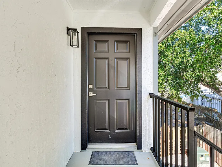 3109 W Horatio St #28 — Photo 27