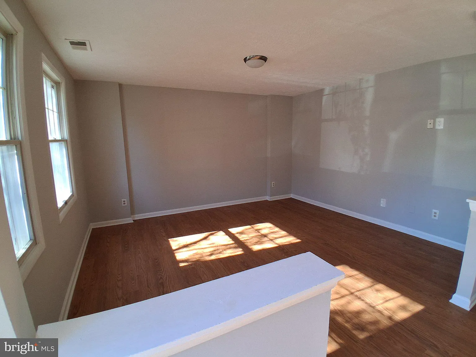 3 bed, 2.0 bath, 1220 sqft, $2,400 — Photo 3