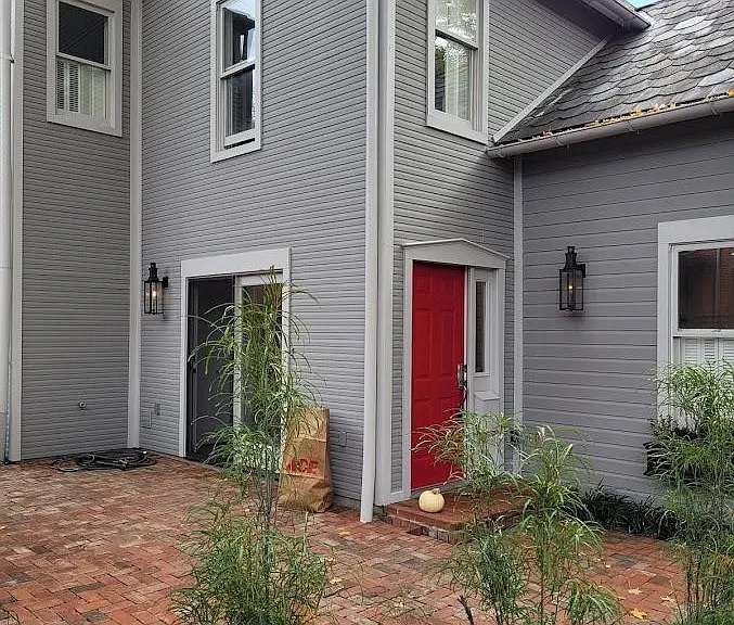626 S 5th St — Photo 2