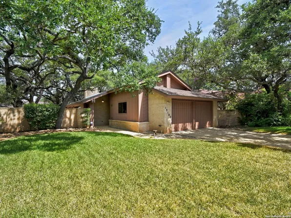 13107 Hunters Wood, San Antonio, TX 78230