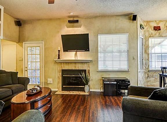 4th image of 4214 Harvest Hill Ct