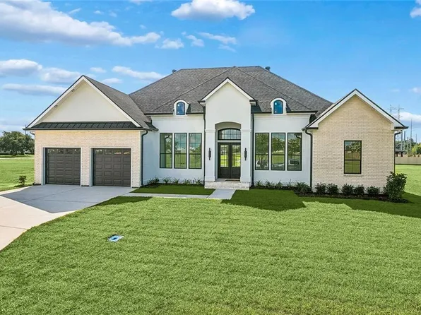 6 Osprey Dr, Westwego, LA 70094