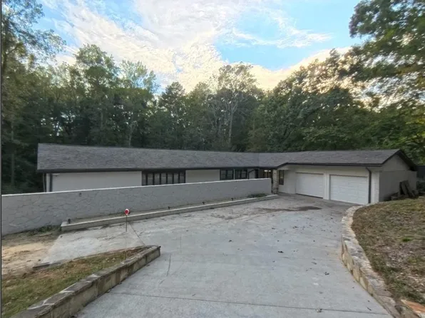 1351 Paces Forest Dr NW, Atlanta, GA 30327