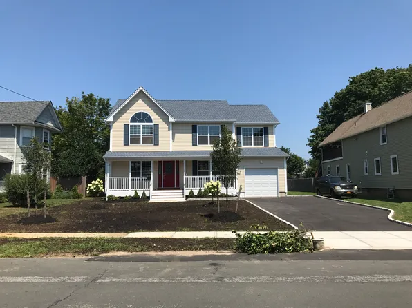 29 Muncy Ave, West Babylon, NY 11704