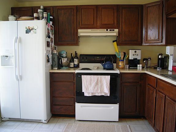 3rd image of 1233 Brice Sq