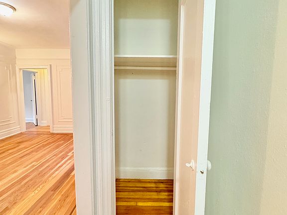 5th image of 3056 30th St APT 3B