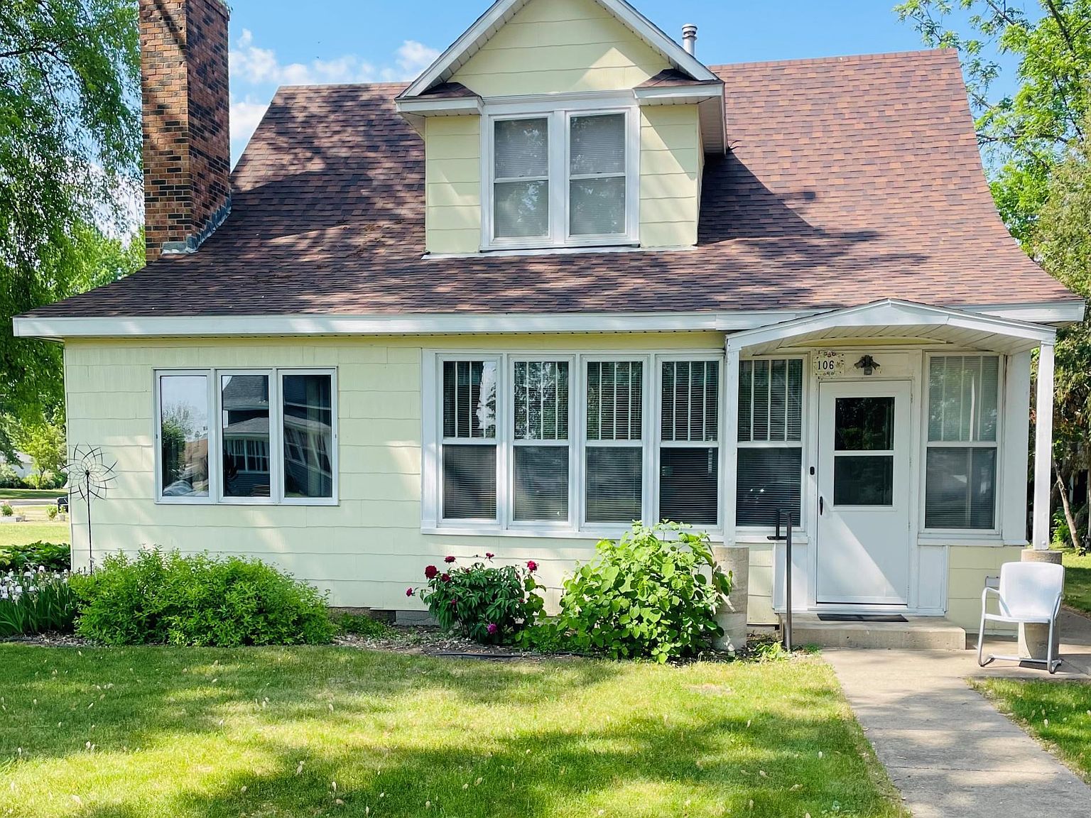 106 E 4th St, Cyrus, MN 56323 MLS 6384372 Zillow