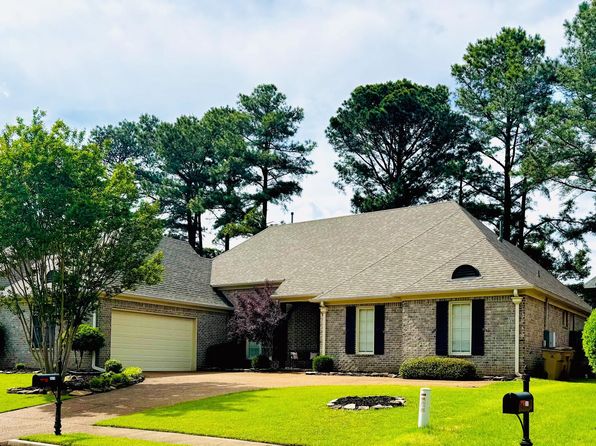 8974 River Knoll Dr, Cordova, TN 38016