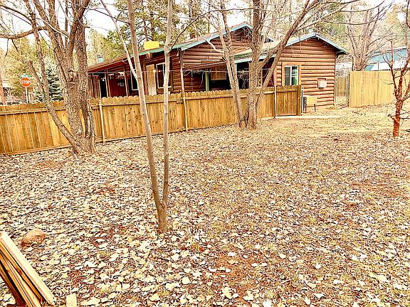 Unit C Front Yard Empty