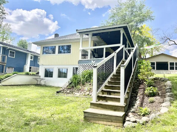 24 Ems R2a Ln, Pierceton, IN 46562