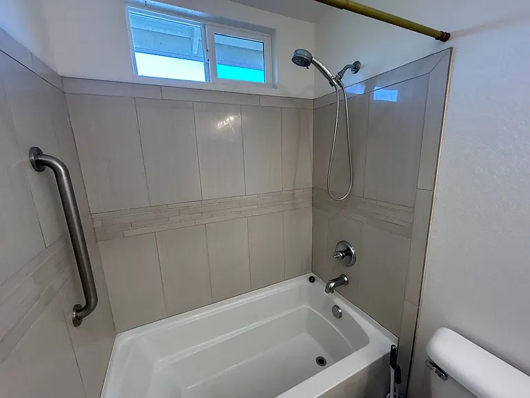 212 Riverbend Ln — Photo 27