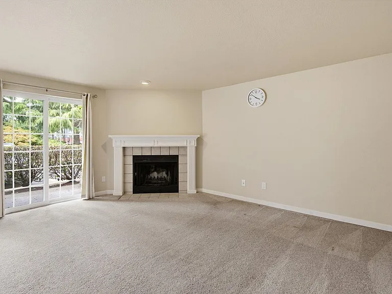 16419 Spruce Way #F3 — Photo 13