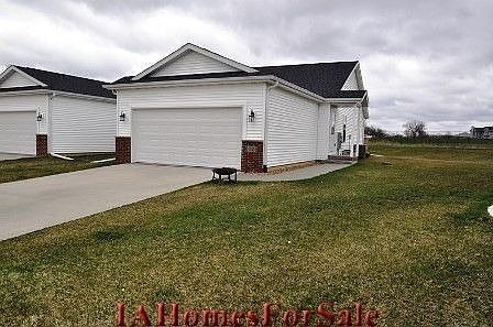 1742 Hunters Creek Way