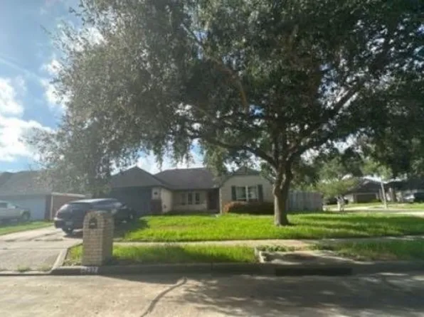 5237 Glenpark Dr, La Porte, TX 77571