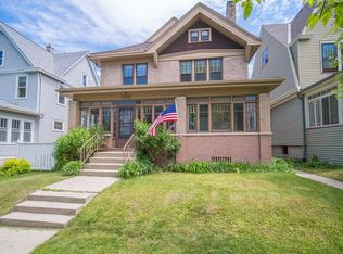2832 S Herman St, Milwaukee, WI 53207