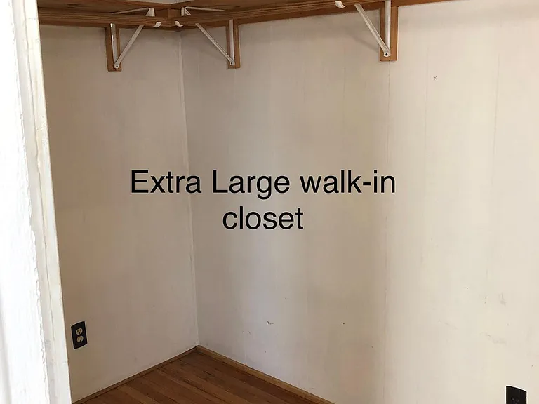 993-995 York Ave #3 — Photo 21