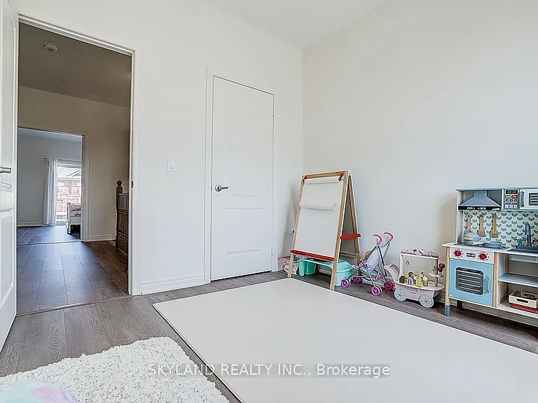 459 Dundas St E — Photo 29
