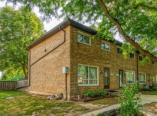 18 Riverdale Dr, Hamilton, ON L8E 1J8