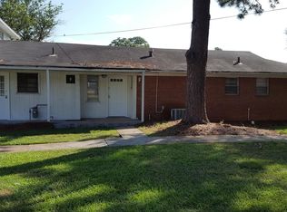 3 Holland Park Dr, Ellenwood, GA 30294