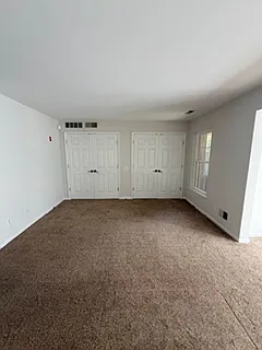 8 Crenshaw Ct — Photo 14