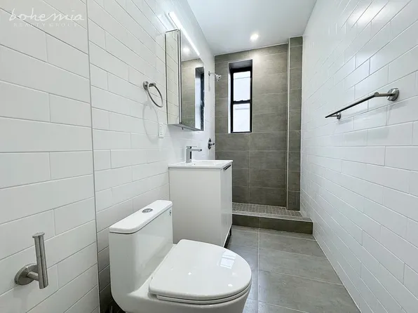 815 West 180th Street 53 image 7 of 7
