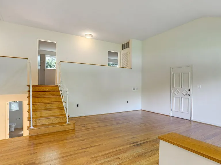 4516 Gretna St — Photo 4