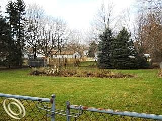 2nd image of 2701 Gatewood Dr
