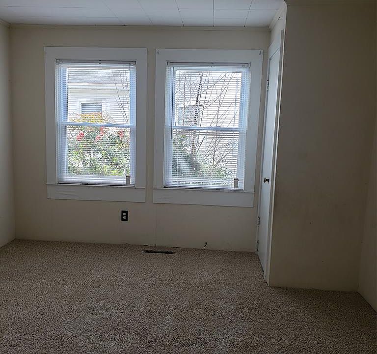 2nd image of 1207 Carolina St